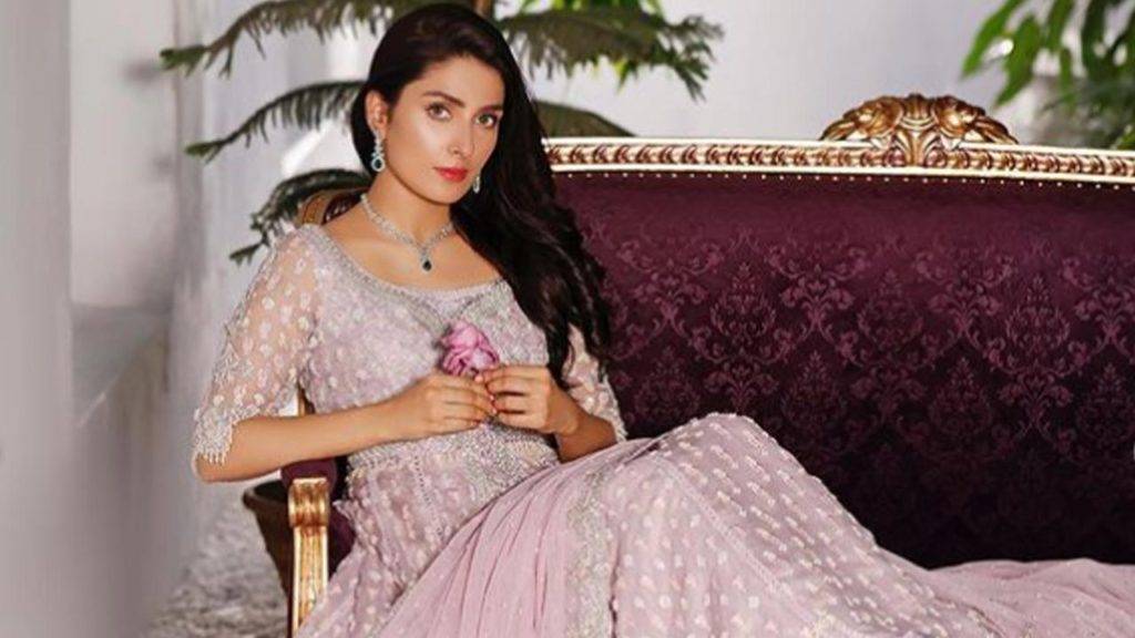 Ayeza Khan Net Worth