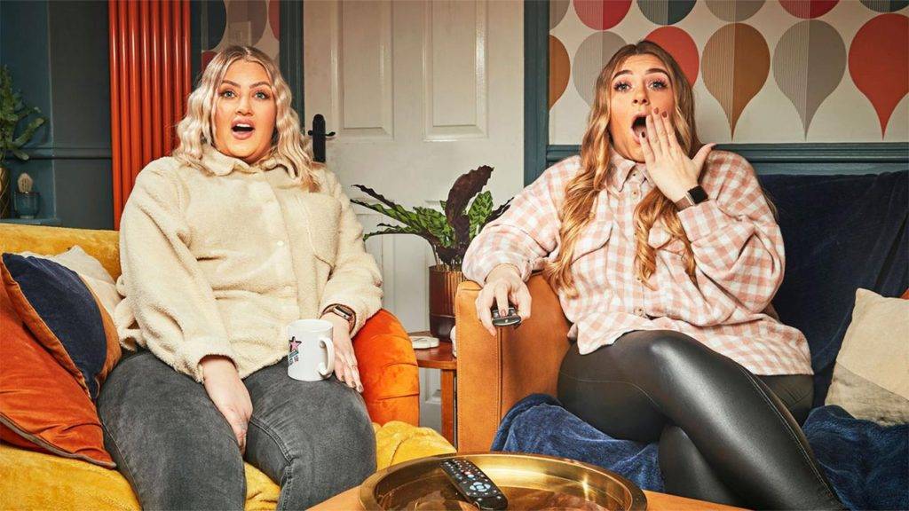 Gogglebox Sisters Ellie and Izzi