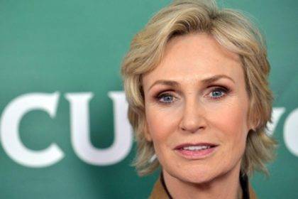 Is Jane Lynch Gay