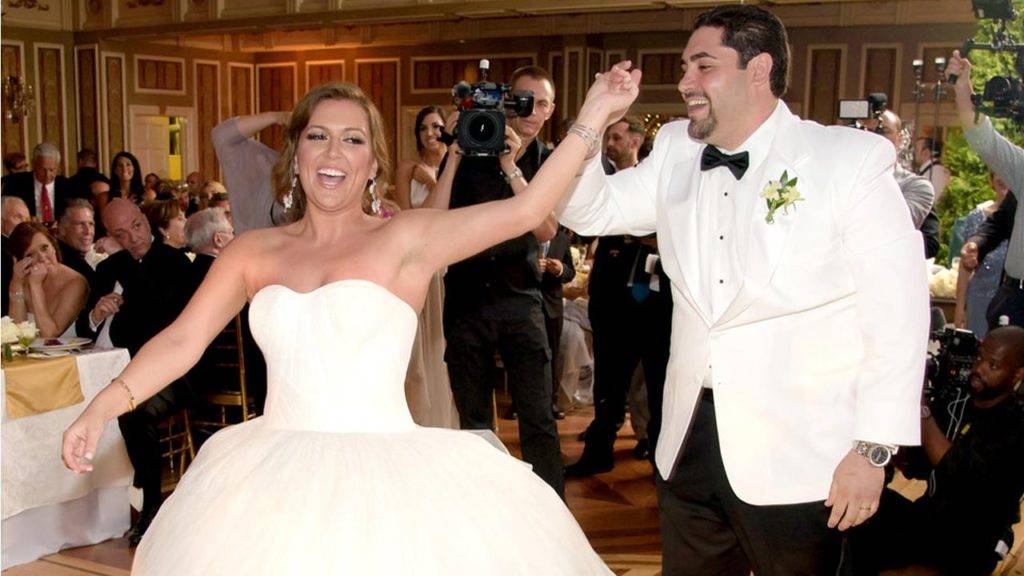 Is Lauren Manzo Married