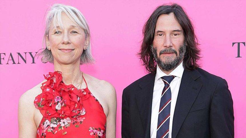 Keanu Reeves Girlfriend's Age, Name, Net Worth - NAYAG News