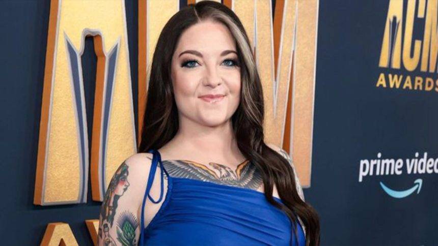Ashley McBryde Net Worth, Age, Partner, Family & Education - NAYAG News