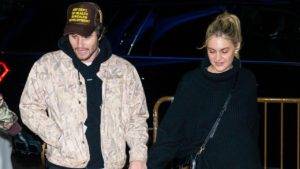 Kelsea Chase Stokes: Kelsea Ballerini Chase Stokes Break Up? - NAYAG News